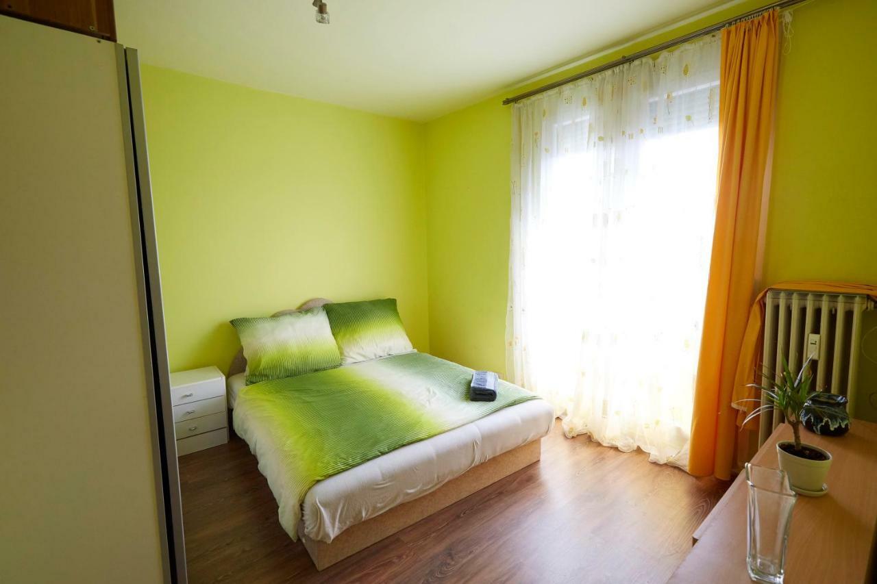 Egyetemvaros - A. Apartman Pécs Eksteriør bilde